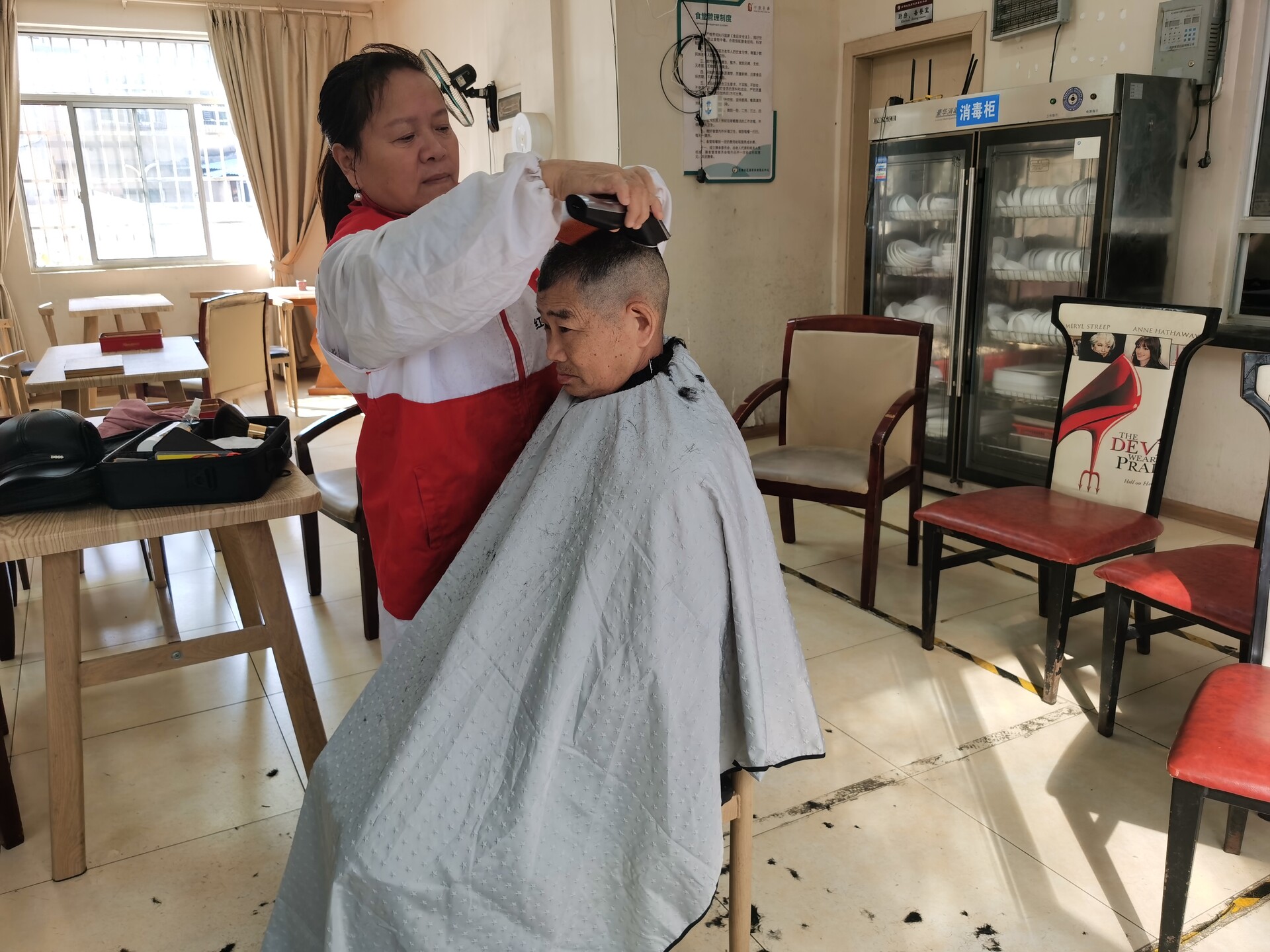 便民集市“开张”！居民乐享“家门口”的服务